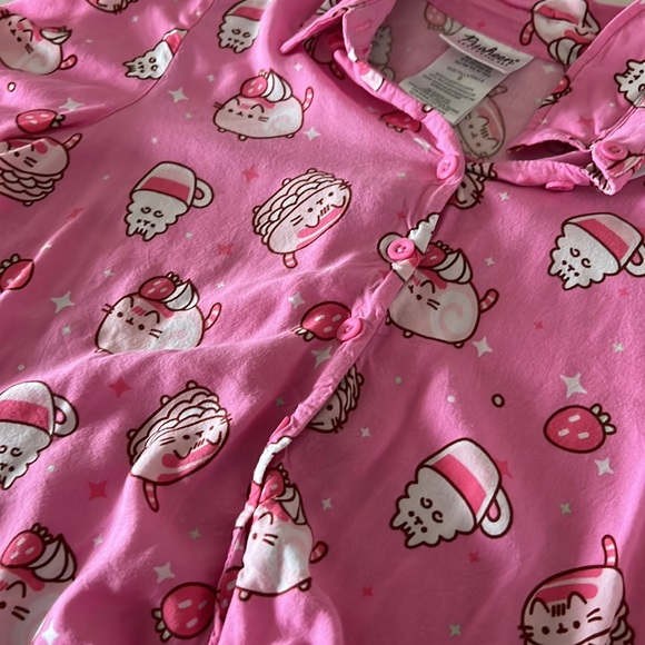 Pusheen The Cat Dessert Tee - Picture 2 of 3